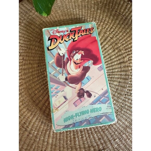 Vintage Disney’s DuckTales VHS tape - Picture 1 of 8